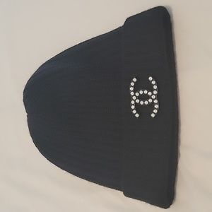 Chanel black cashmere beanie